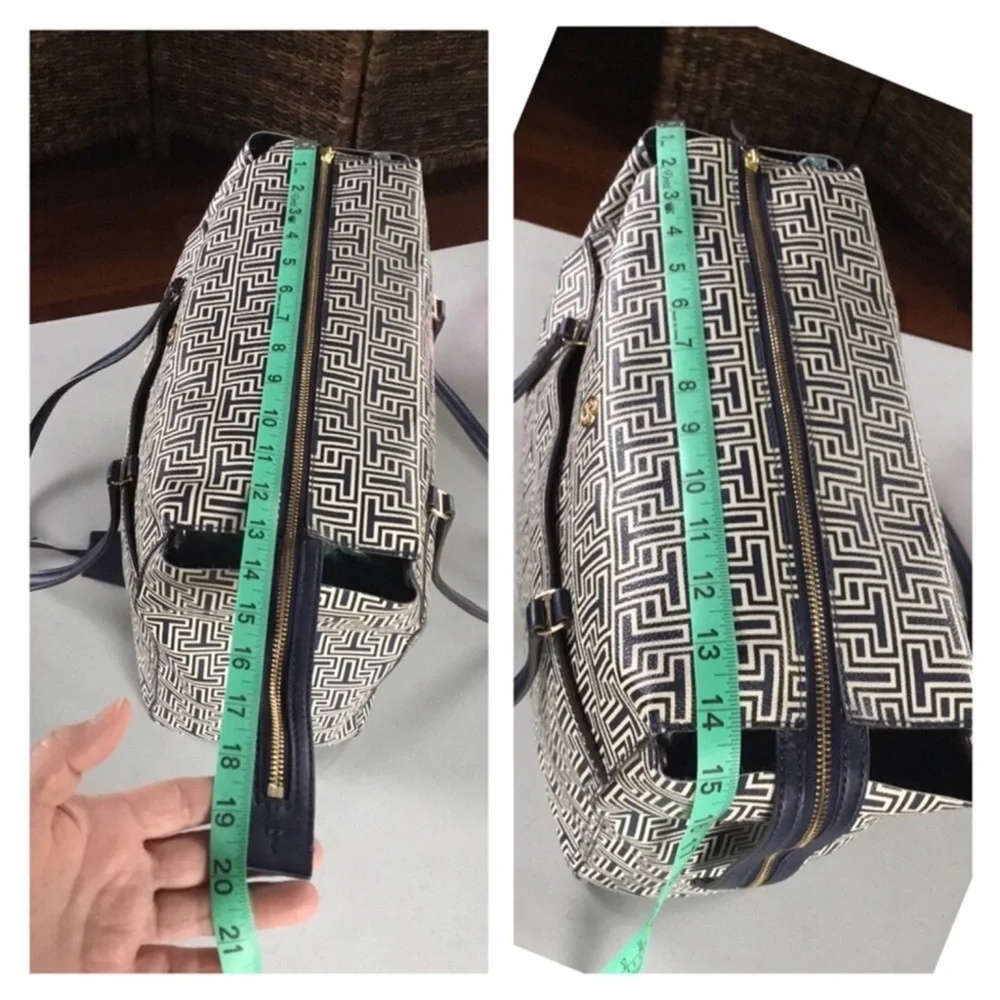 TORY BURCH GEO T-TOTE SHOULDER BAG WHITE BLUE DURABLE WATER RESISTANCE VINYL